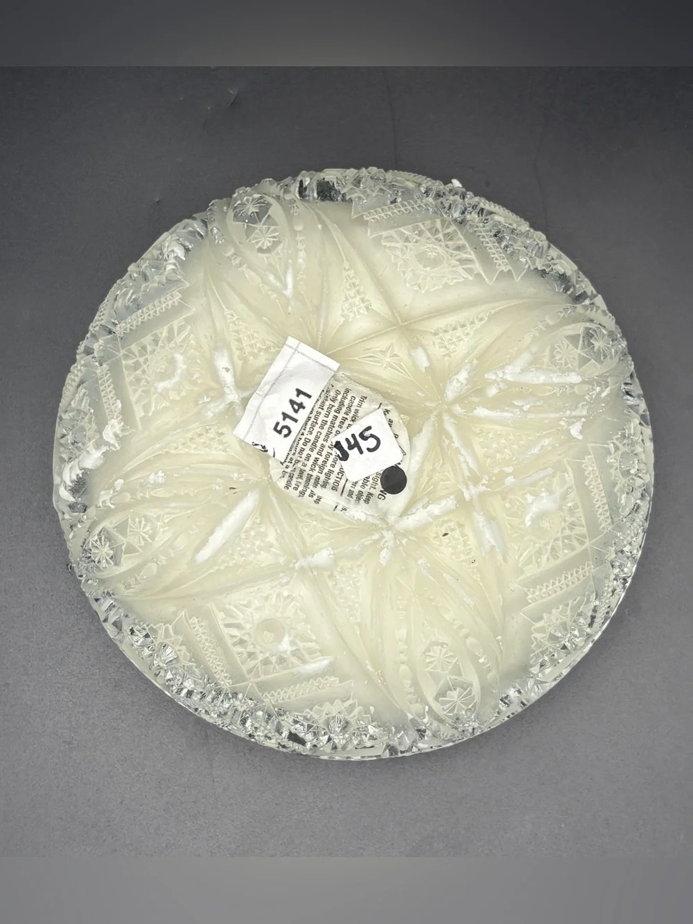 Botanical Soy Candle in Decorative Glass Bowl - Cream with Floral hm Top